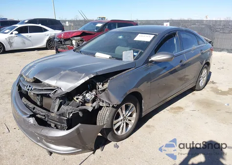 2013 Hyundai Sonata Gls z USA, uszkodzony, nr VIN 5NPEB4AC7DH675398